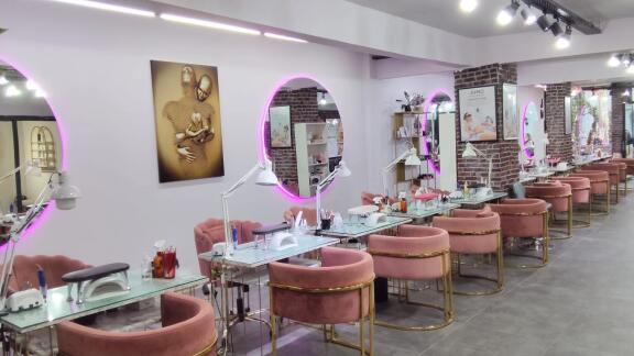 Juno Nail Studio
