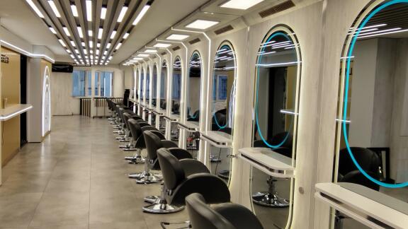 Alper Damdelen Hairdresser Hair Extensions İstanbul