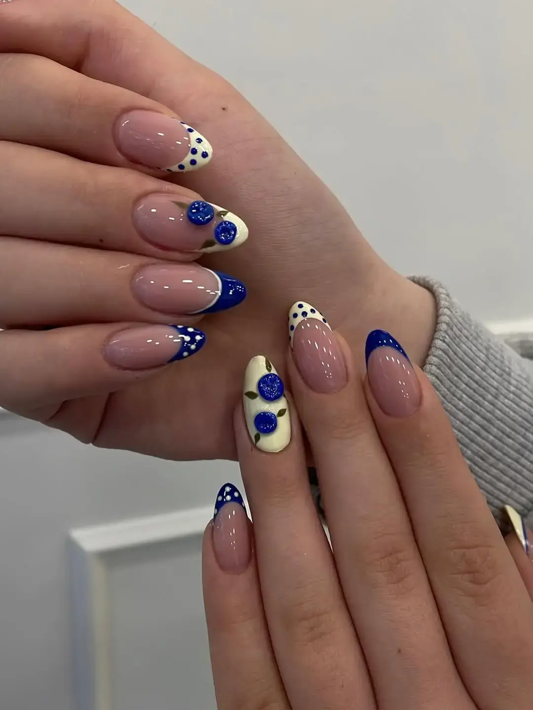 Canan Yıldız — Портфолио