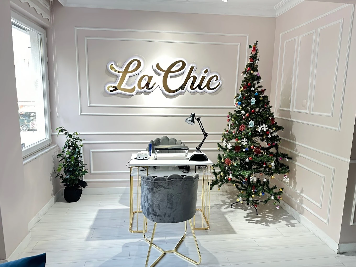 La Chic Güzellik Salonu